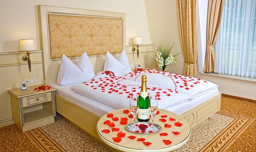 Hotel Am Schlossberg Erding Eksteriør bilde