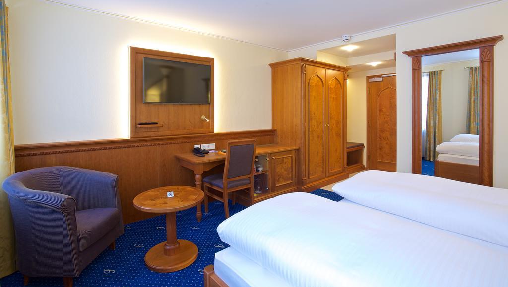 Hotel Am Schlossberg Erding Eksteriør bilde